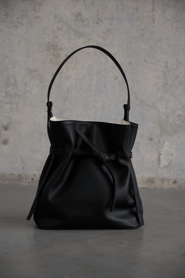 No. 299 Bucket Bag Black