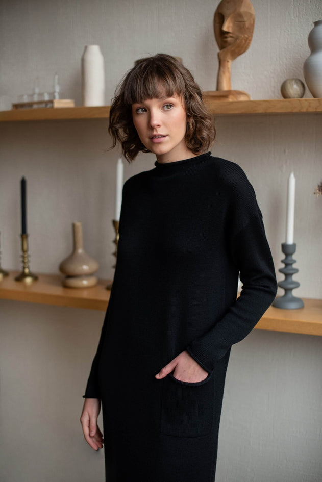 Longline Merino Wool Dress With Turn-Up Trims Black –