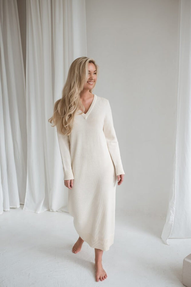 Knitted V-Neck Merino Wool Dress White