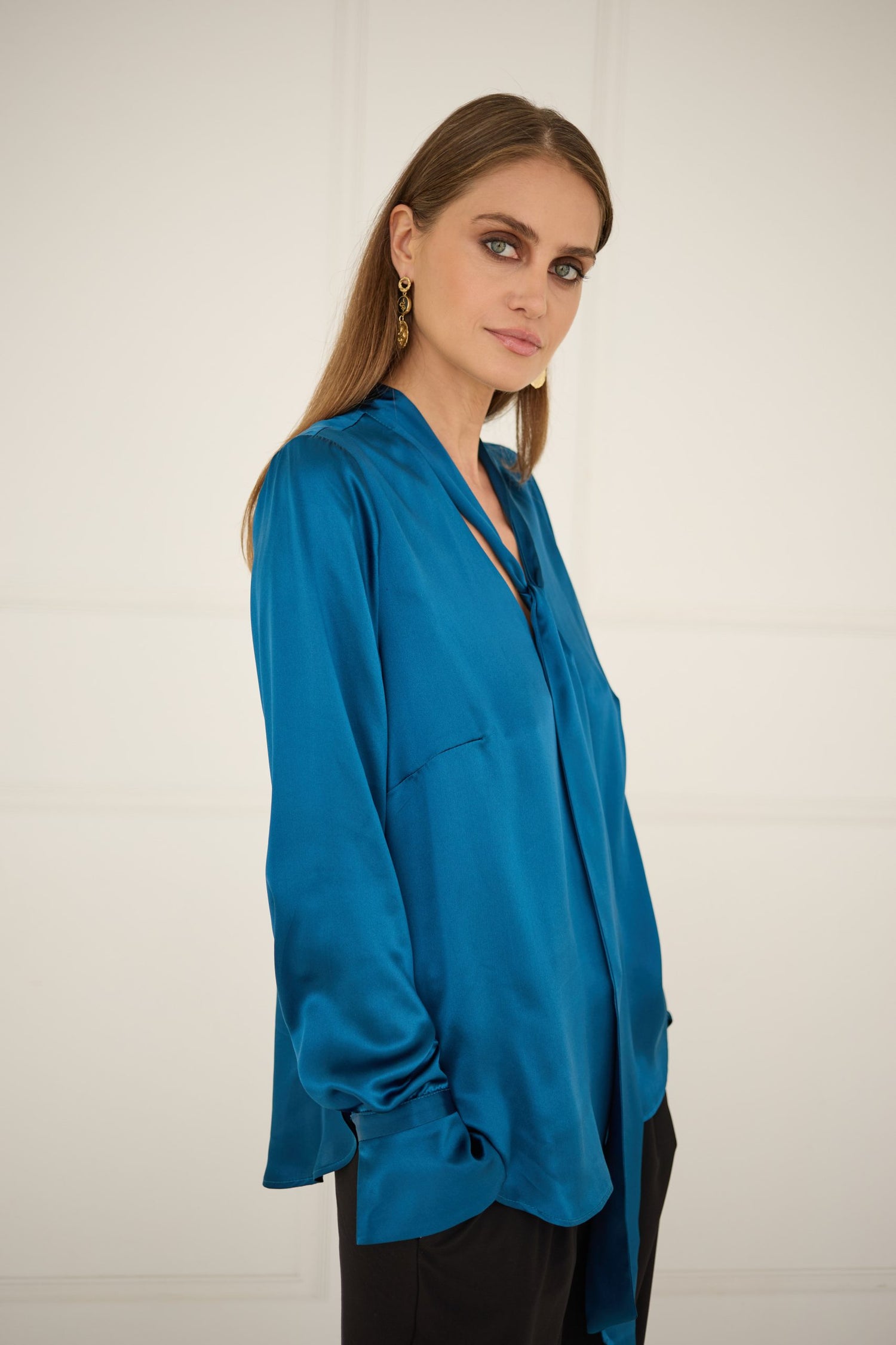 Enteliér Zijden Blouse met Ceintuur Saffierblauw