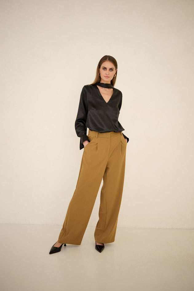 Enteliér Zijden Blouse met Ceintuur Zwart