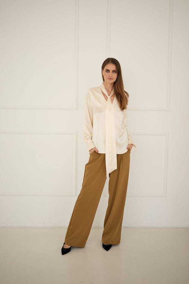 Enteliér Zijden Blouse met Ceintuur Ecru