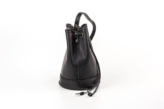 Chelsea Leren Bucket Tas Zwart
