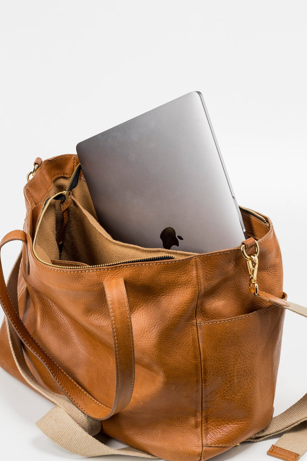 Fifth Avenue Tote Bruin