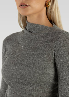 The Asymmetrical Trui