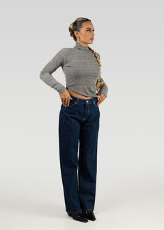 The Asymmetrical Trui