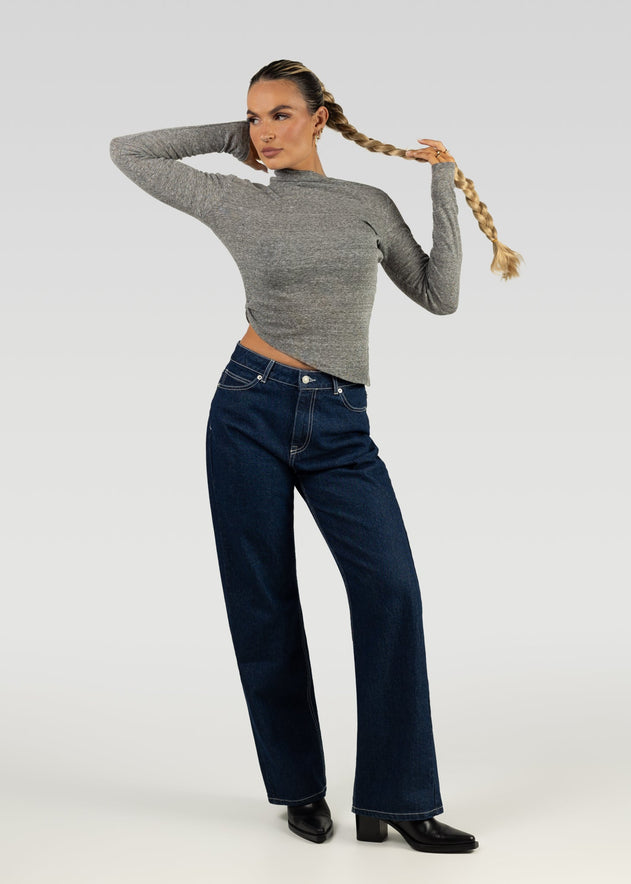 The Asymmetrical Trui