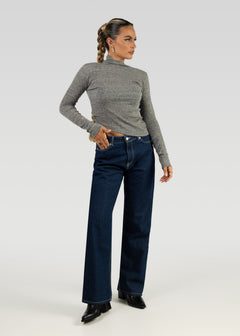 The Asymmetrical Trui