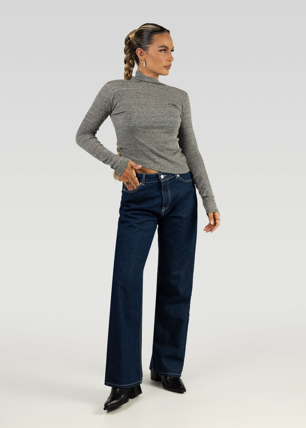 The Asymmetrical Trui