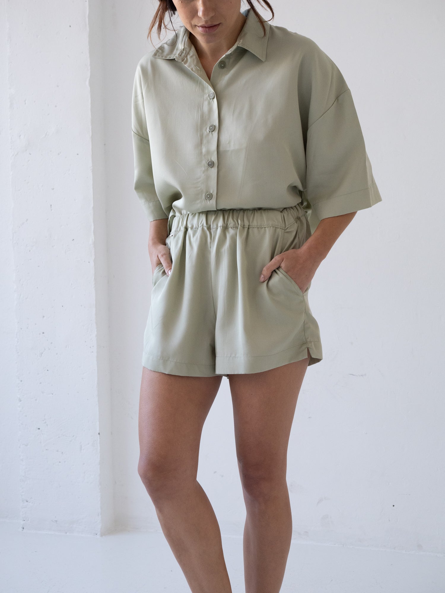 Hebe Tencel Shorts Green