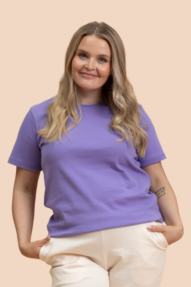 The T-shirt Vivid Lavender