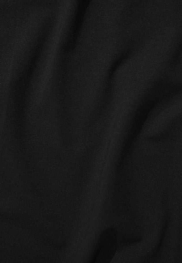 LILLYblack-7_0033_da44d97b-665f-4329-912c-9dbc37348259.jpg?v=1759758668