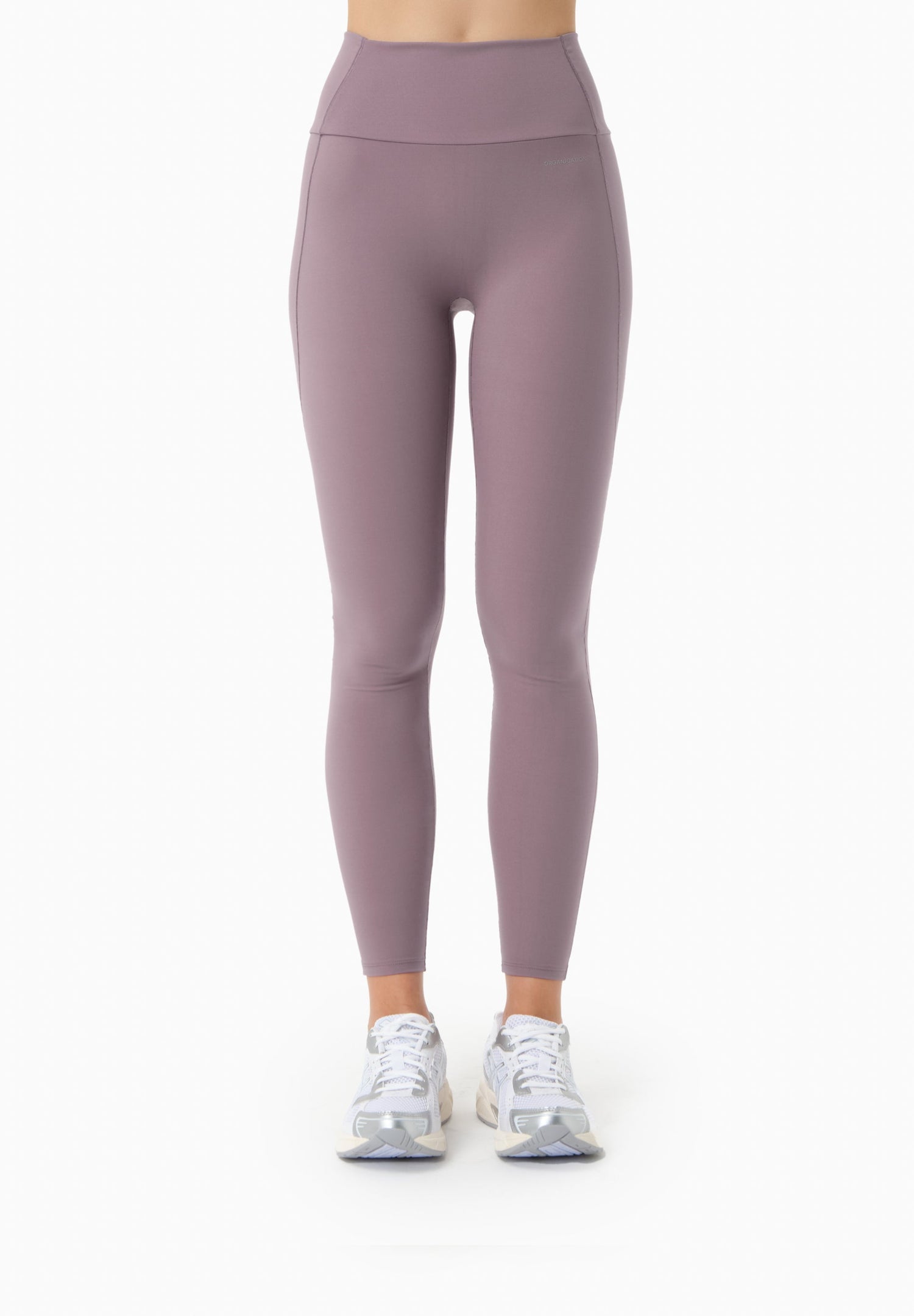 LINNDAdirtylilac-3_2450.jpg?v=1763460857
