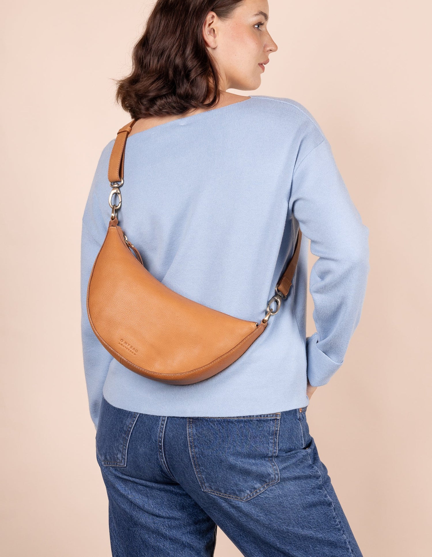 Leo Tas Oak
