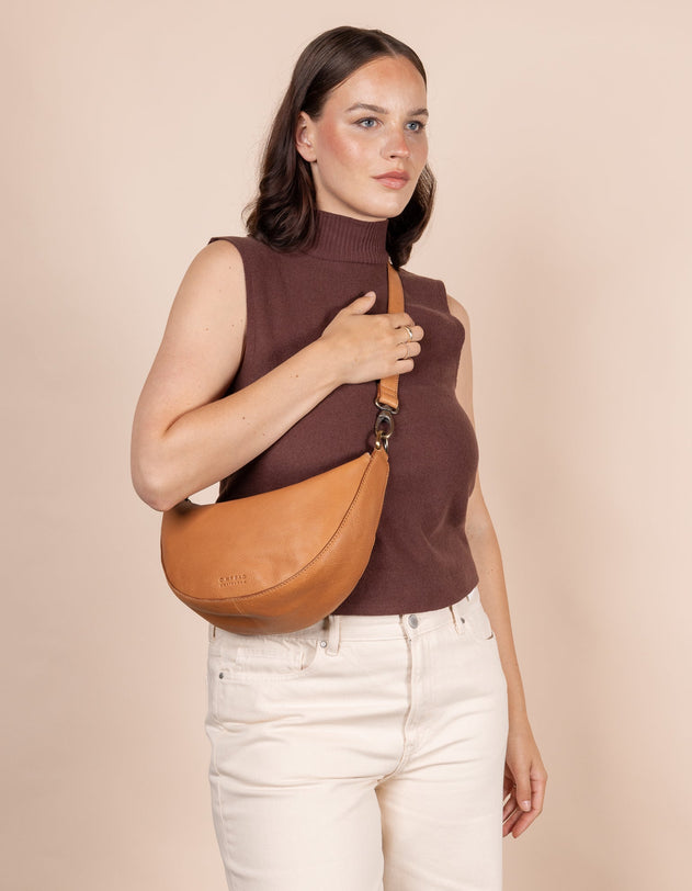 Leo Tas Oak
