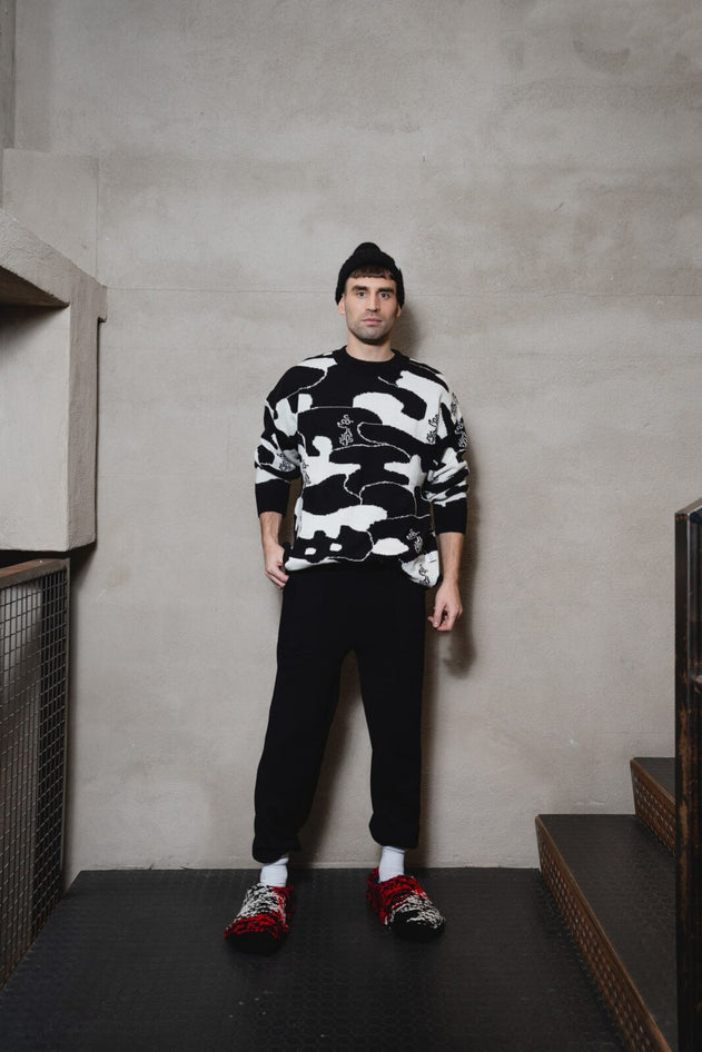 Nirgi Sweatshirt Black/White