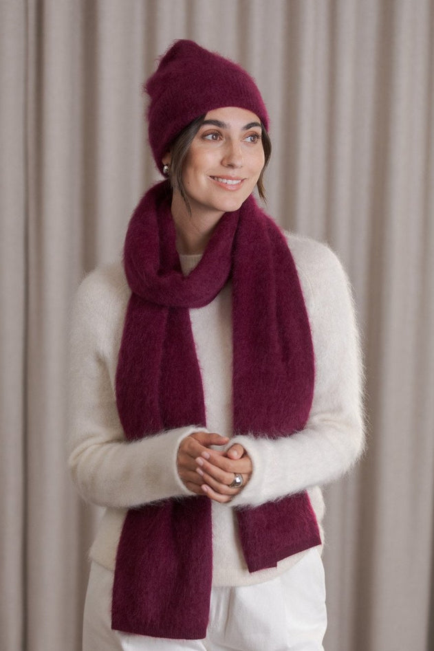 Kara Cashmere Beanie Dark wine