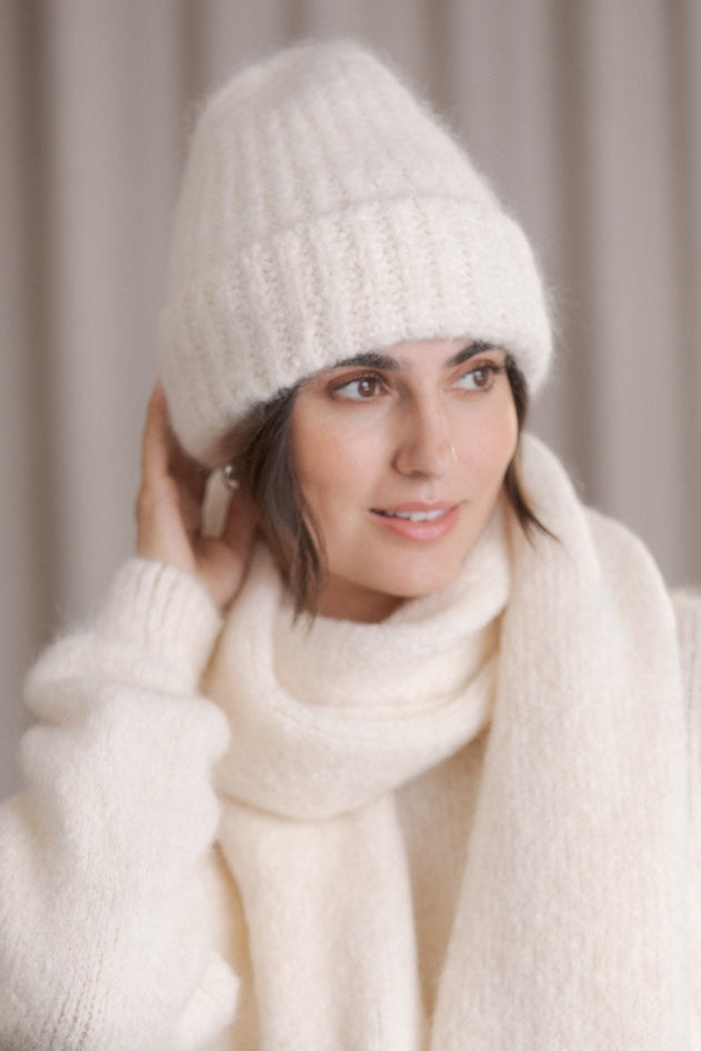 Angie Alpaca Blend Chunky Beanie Cream