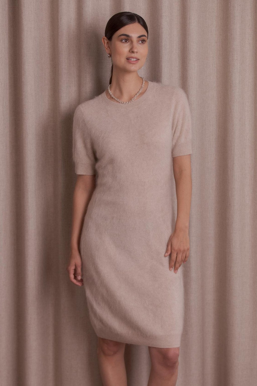 Short-Sleeved Cashmere Knitted Dress Latte