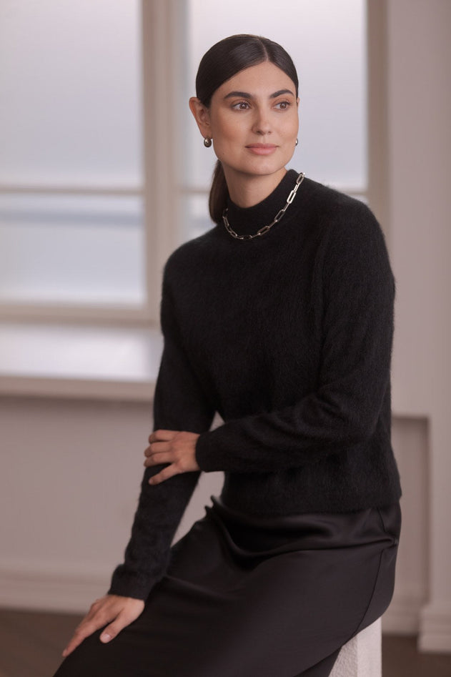 Long-Sleeve Mock-Neck Cashmere Sweater Black