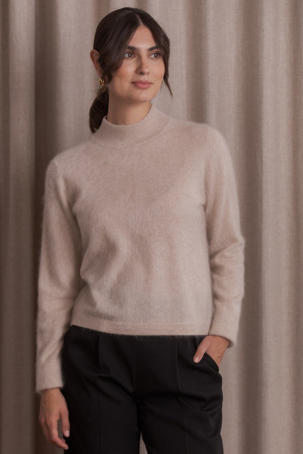 Long-Sleeve Mock-Neck Cashmere Sweater Latte