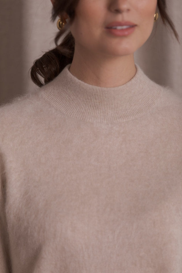 Long-Sleeve Mock-Neck Cashmere Sweater Latte