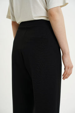 Lee Pleat Pants Black