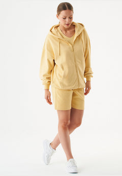 Sheyma Sweatshort Soft Yellow