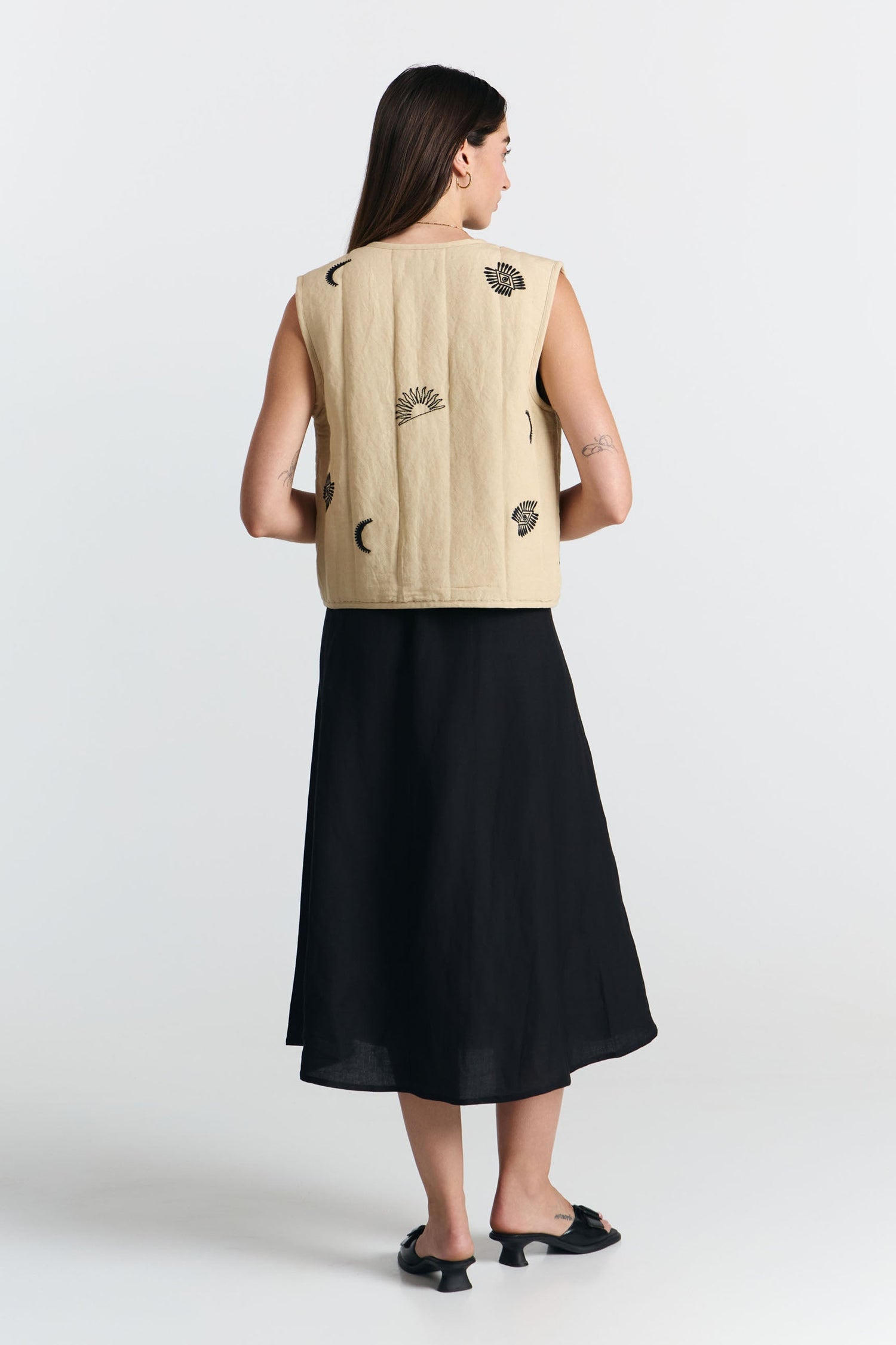 Aneto Padded Vest Embroidered Beige