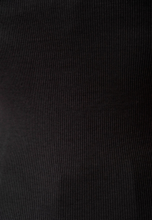 Tillda Geribbeld T-shirt Zwart
