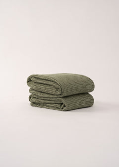 Towel_bath_Moss_green_f3eee7e4-91b2-4297-82e0-932fd4642608.jpg?v=1767347206