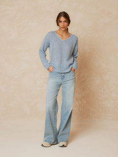 Basic V-Neck Sweater Blue