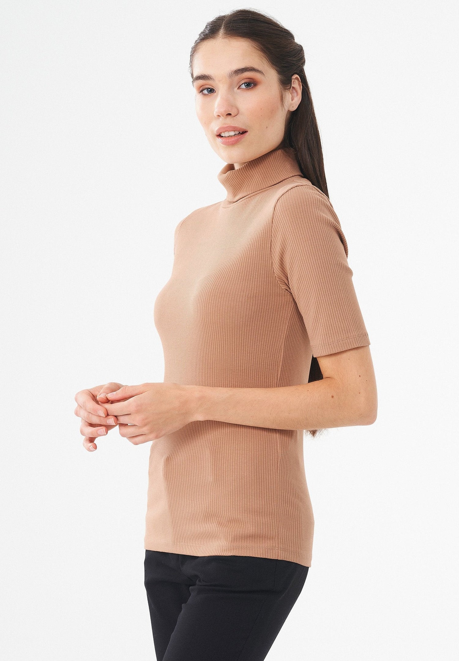 Women's Short Sleeved Cotton Turtleneck Light Brown