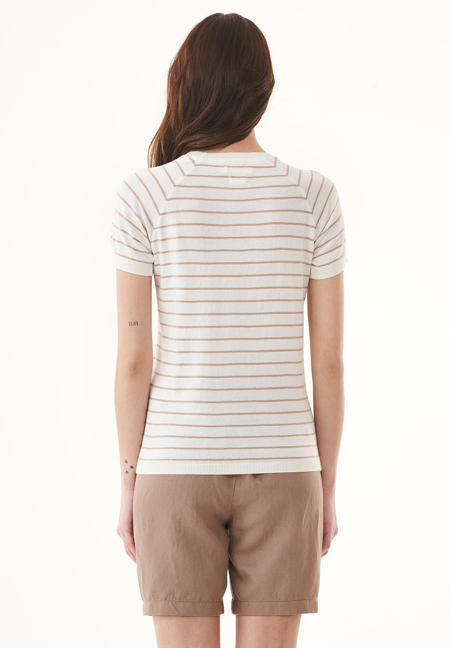 Dames Fine-Knit Gestreept T-shirt Gebroken wit / Beige
