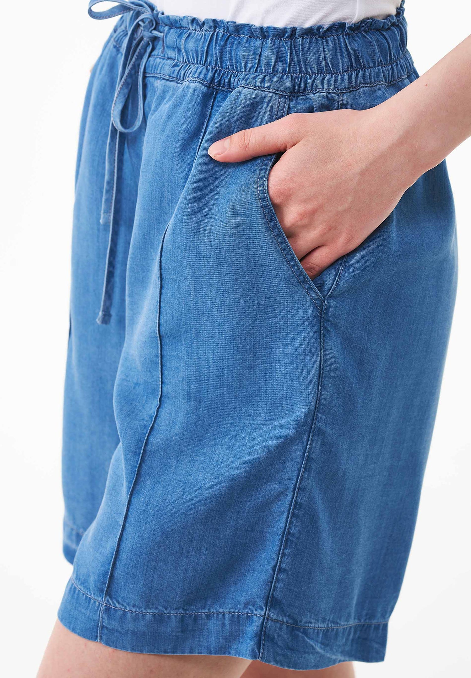 Lyocell Denim short Lichtblauw