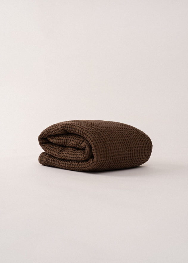 Waffle_blanket_Mocha_Brown_1fa26121-0fb8-4a86-a987-350cc07926b7.jpg?v=1767274604