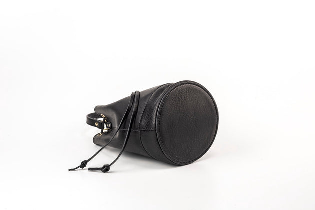 Chelsea Leren Bucket Tas Zwart