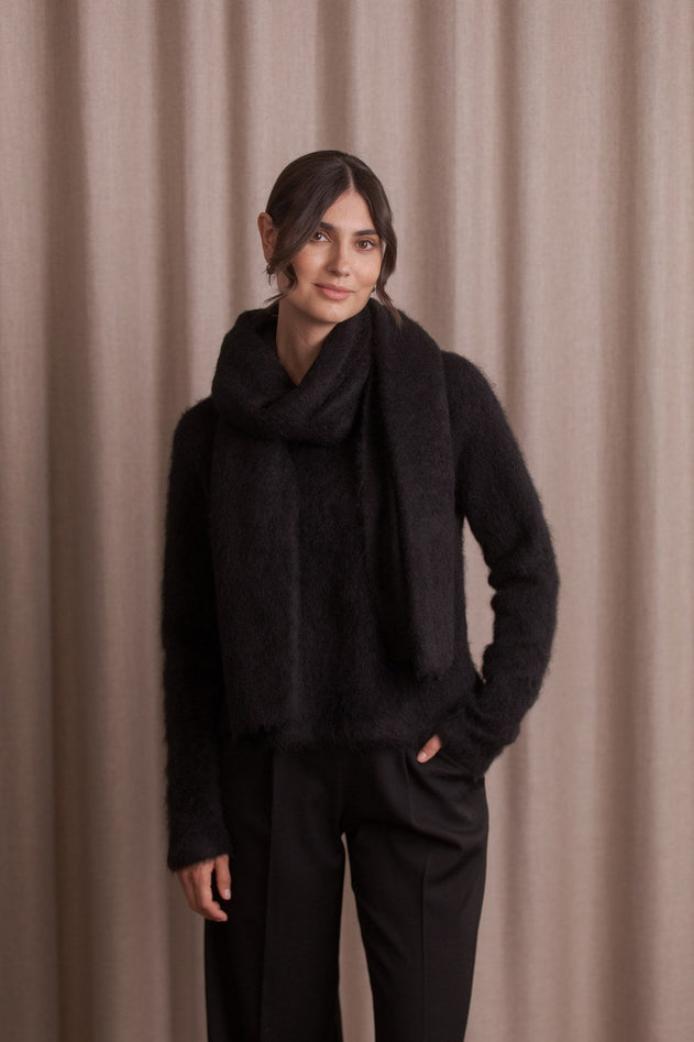 Alpaca Blend Scarf Black
