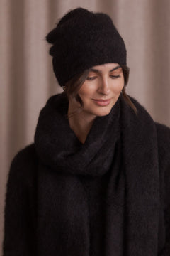 Alpaca Blend Beanie Black