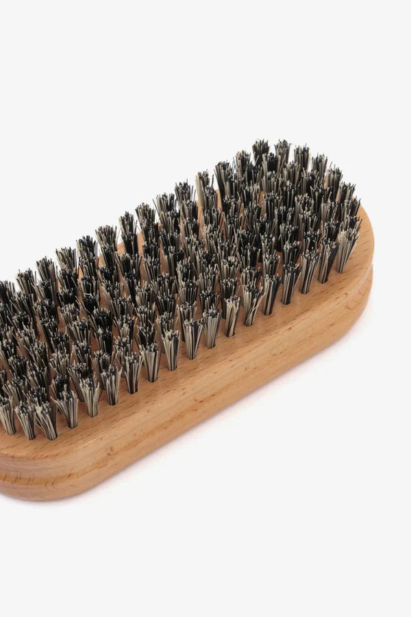 Arkivé Care Clothes Brush