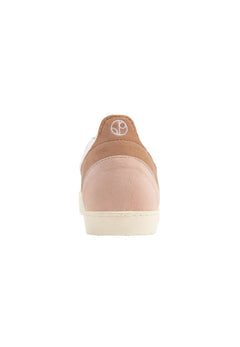 Borås kreeg klassieke sneakers fazant