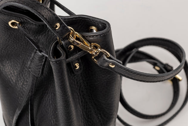 Chelsea Leren Bucket Tas Zwart