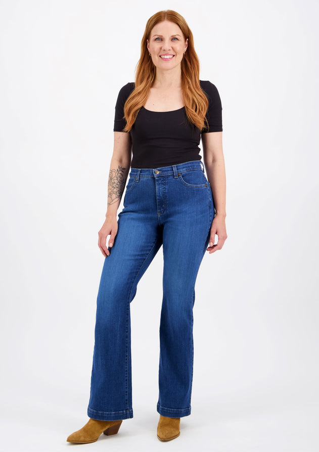 Caramel Flared High Waist Jeans Dark Blue