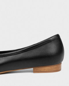 Audrey Grape Leather Ballerinas Black