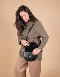 Ava Black Classic Leather Bag