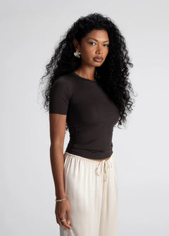 90’s Fitted T-Shirt Brown