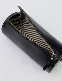 Izzy Tas Zwart