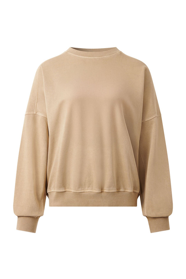 l1-OCS-04-Dawn-sweat-washed-croissant.jpg?v=1761330618