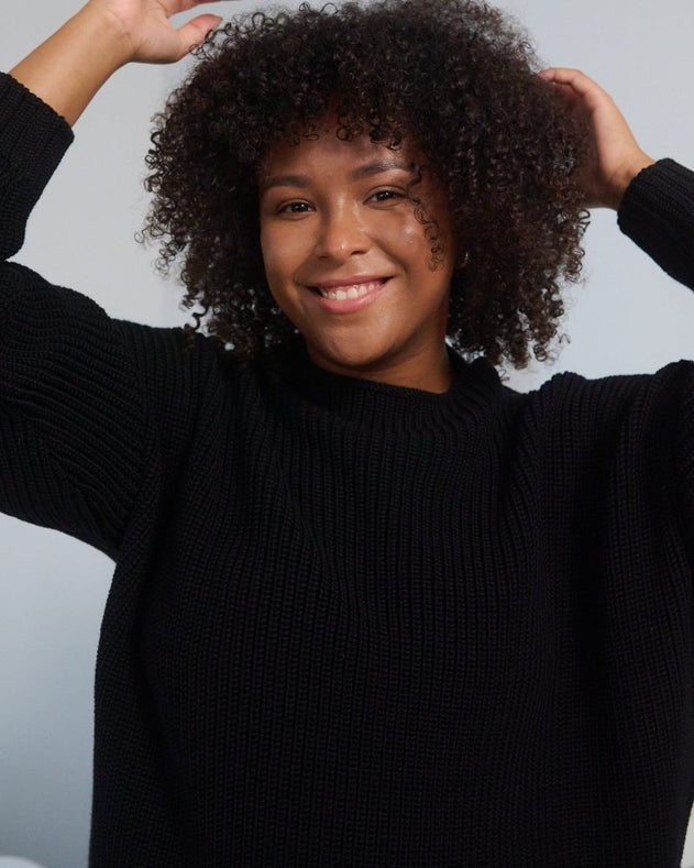 laumes-black-merino-wool-sweater-964147.jpg?v=1744620977