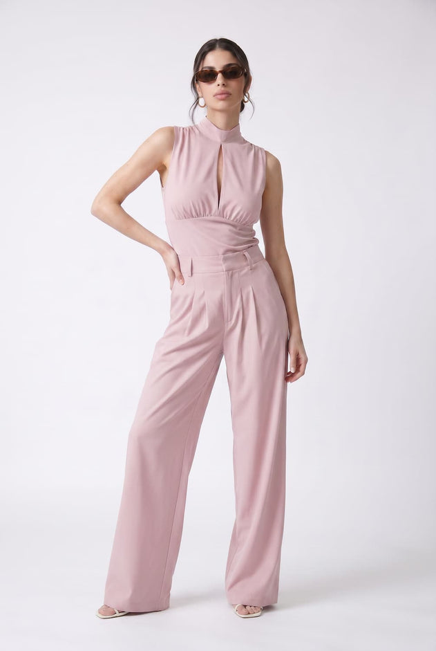 magnific__generate-a-full-body-luxury-studio-fashion-photoke__25280.jpg?v=1779794305